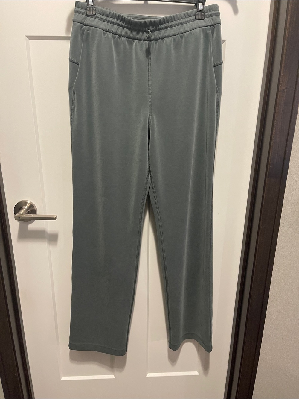 Lululemon Softstreme pants size 8